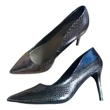 Torrid size 8.5 pewter silver pointed toe pumps silver heels snakeskin texture