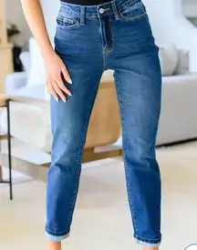 Judy Blue Cooling Tech High Rise Boyfriend Jeans 28