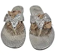 Chico's Sole Metal Silver Metallic Faux Snakeskin Ribbon Thong Flat Sandals Sz 8