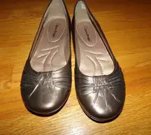 Baretraps pewter ballet flats 7 1/2 Perfect