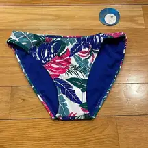 NWT DECREE - size XS swim bottoms- hipster