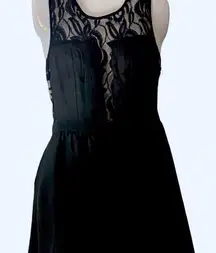 BCBG black sleeveless pleated lace dress 6 NWT