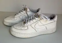 Nike Air Force 1 Sneakers Youth 5.5Y Women's 7  Low White Casual