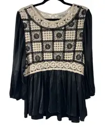 See And Be Seen Black Cream Crop Square Puff Sleeve Babydoll Top Sz M‎ Women’s