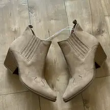 NEW Indigo Western Booties Tan Sz 8.5