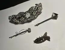 Lot Of 4 Silver Tone Women’s / Girl’s Hair Clip Barrettes / pins Accessories