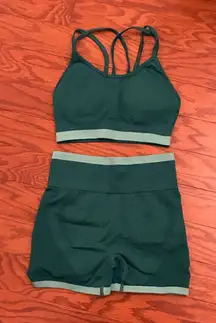 Green Athletic Set