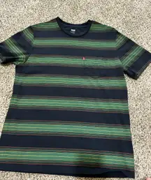 Levi Pocket T-shirt Size Medium NWOT