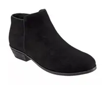 Softwalk Rocklin Black Suede Side Zip Ankle Boots Women's Size 7W