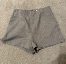 Plaid shorts with pockets