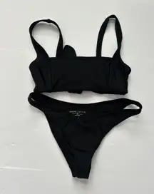 Kendall & Kylie Bikini