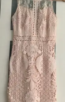 Beautiful crochet lace dress in modern blush 🌸