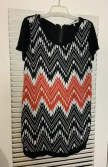 LG  Zig Zag Design Tunic