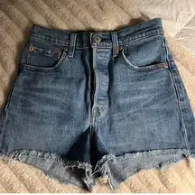 Levi’s Ribcage Shorts