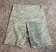 Lululemon Biker Shorts Align 4 6"