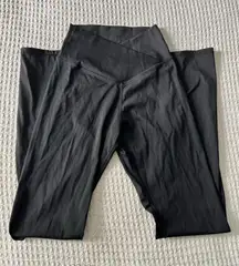 Cross Flare Leggings