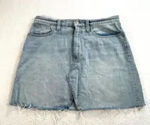 Madewell Denim Blue Jean Skirt Women Size 31 Light Wash Distressed Raw Hem K0068