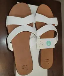 NWT a new day CATIE Size 8.5W White Women's Sandals