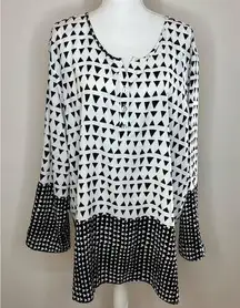 Multiples Triangle Print Tunic Black and White Size 3X‎