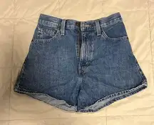 Levi High Waisted mom shorts