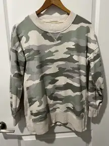 Aerie Good Vibes Oversized Green Camo Side Slit Sweatshirt Women's Small