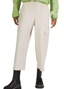 Lululemon Light Utilitech Cargo Pocket High-Rise Crop Natural Ivory size 32