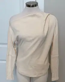 &merci cream off shoulder knit top sz S
