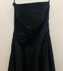 Mini strapless little black dress perfect for party H&H size 6