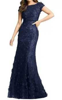 MAC‎ DUGGAL $598 floral appliqué lace trumpet gown 6