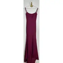 LA FEMME Simple Elegant Long Jersey Dress with Scoop Neck in Burgundy