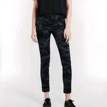 Levi’s Women’s Jeans 711 Skinny Jeans Ankle Black Camo Size 30
