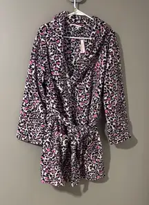 Victoria's Secret Pink Leopard Print Robe