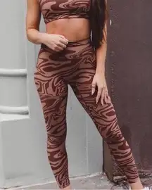 Balance Athletica Vitality Storm Pant Leggings in Desert Size Medium