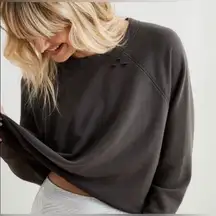 Aerie Sunday soft cropped distressed pullover in size Small