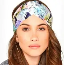 NIB Gucci Hortensin Duchesse Silk Hydrangea Floral Headband-Blue