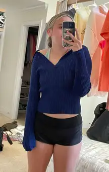 navy top