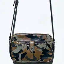 G.I.L.I Camo Crossbody Leather Camo Patterned Bag with Removable Metallic Wallet