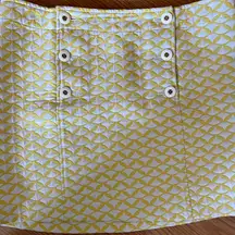 Vineyard Vines yellow and white mini skirt‎