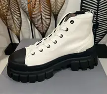 Palladium REVOLT HI TX WOMEN'S Size 6.5