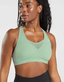 Gymshark Crossover Sports Bra Desert Sage Green Medium