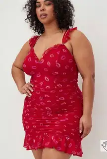 Torrid Ruched Mesh Ruffle Chemise 2X Lips Print Kiss Holiday Valentines Day Red