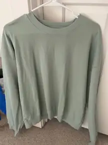 ARITZIA BRAND NEW sage green crewneck lightweight 