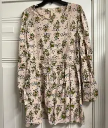 women’s pink floral tunic long sleeve size L. New without tags.