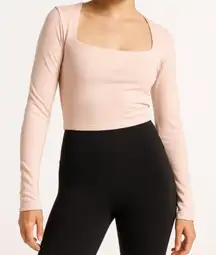 Beyond Yoga Heather Rib Frame Cropped Pullover - Size M - Cream Pink Heather NWT