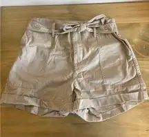 NWOT Womens Cargo HighWaisted Shorts, Vanilla Star, Tan Cargo With Belt Size 27