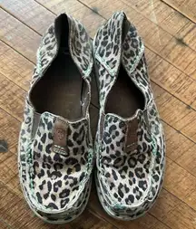 Ariat leopard spot teal trim cowboycore western 7 shoes