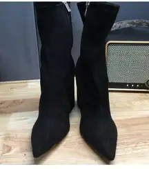 Marc Fisher Ankle Boots Women's 9M Black Suede Side Zip Pointed Toe Block Heel