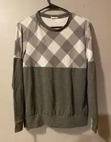 Luna Gray And White Checkard Crew Neck Sweater Size Medium