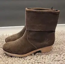 Gap brown suede leather ankle boots Woman's size 6 big girls size 4