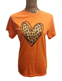 Gildan Orange Leopard Heart Graphic T Shirt Women's Size Small Heavy Cotton Tee